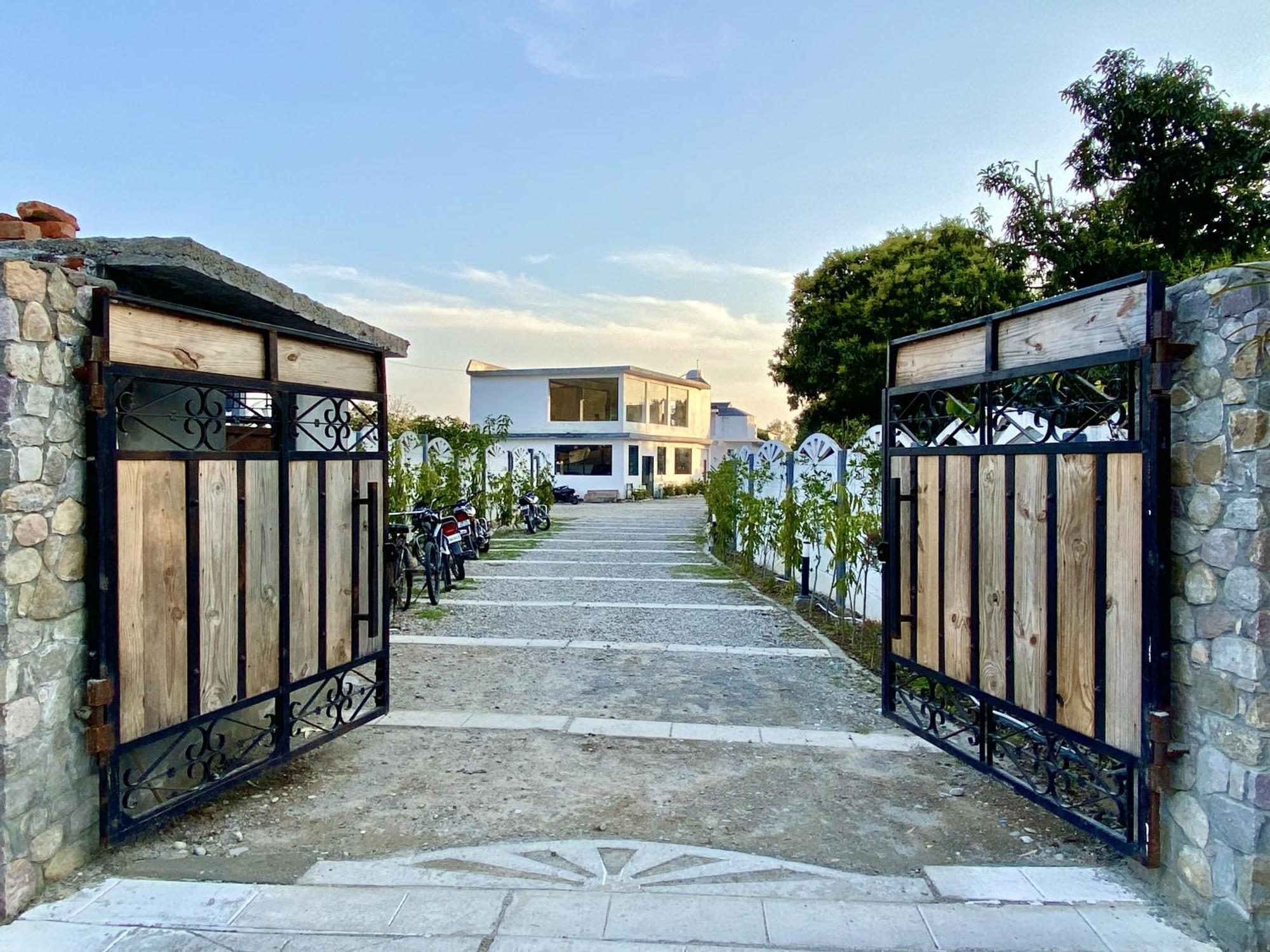 The White Oak Corbett Spa & Resort Рамнаґар Екстер'єр фото