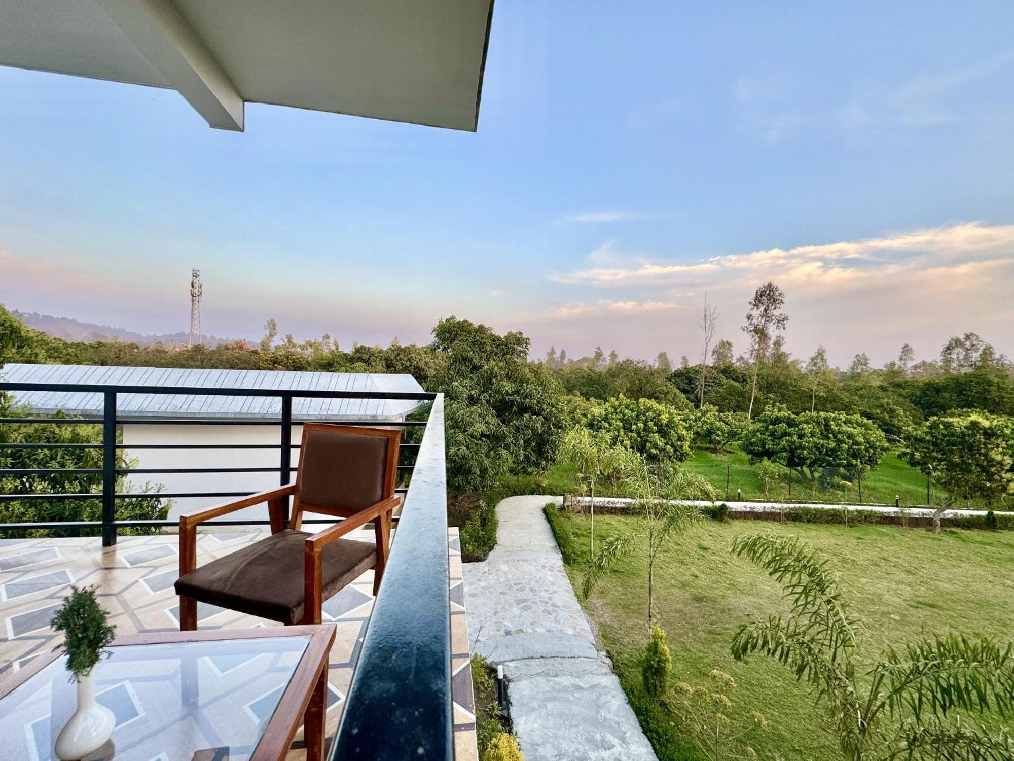 The White Oak Corbett Spa & Resort Рамнаґар Екстер'єр фото